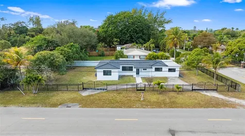 14950 NE 2nd Avenue Miami FL 33161