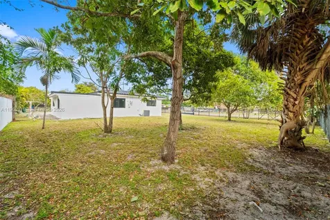 14950 NE 2nd Avenue Miami FL 33161