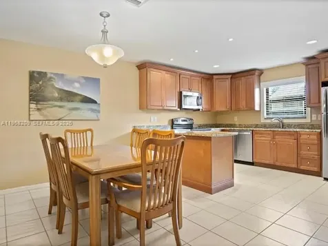 7464 SE Concord Place Hobe Sound FL 33455