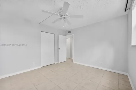 2861 Somerset Drive Lauderdale Lakes FL 33311