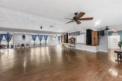 2861 Somerset Drive Lauderdale Lakes FL 33311