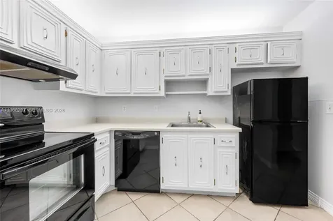 2861 Somerset Drive Lauderdale Lakes FL 33311