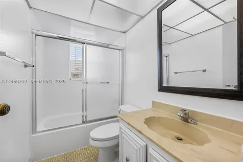 2861 Somerset Drive Lauderdale Lakes FL 33311