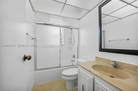 2861 Somerset Drive Lauderdale Lakes FL 33311