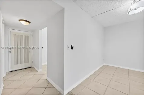 2861 Somerset Drive Lauderdale Lakes FL 33311