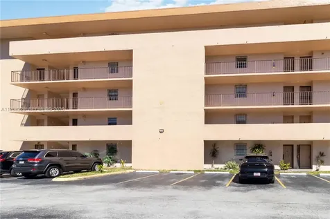 8895 Fontainebleau Boulevard Miami FL 33172