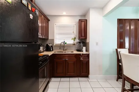 8895 Fontainebleau Boulevard Miami FL 33172