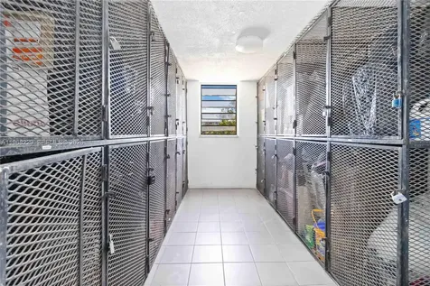 8895 Fontainebleau Boulevard Miami FL 33172