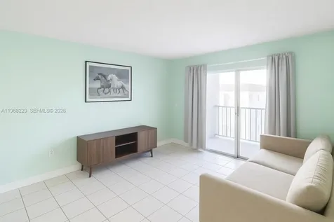 8895 Fontainebleau Boulevard Miami FL 33172