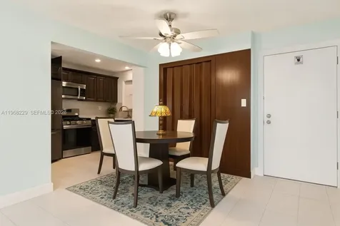 8895 Fontainebleau Boulevard Miami FL 33172