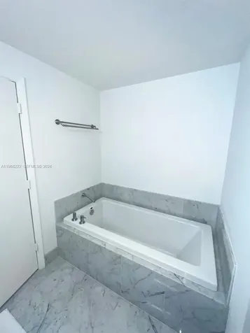 253 NE 2nd Street Miami FL 33132
