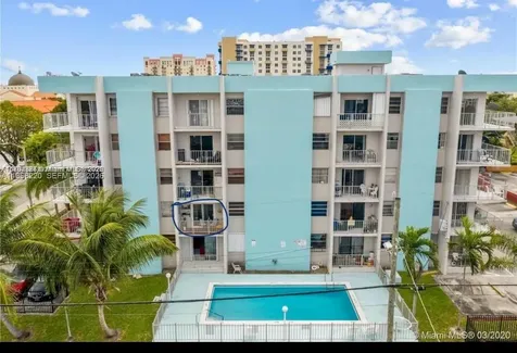 140 NW 14th Avenue Miami FL 33125