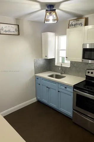 140 NW 14th Avenue Miami FL 33125