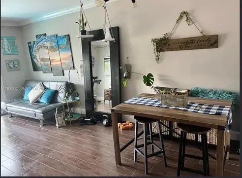 140 NW 14th Avenue Miami FL 33125