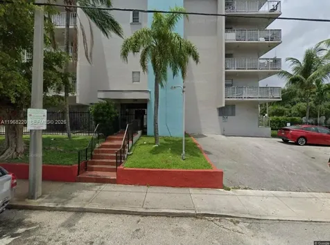 140 NW 14th Avenue Miami FL 33125