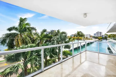 10 Venetian Way Miami Beach FL 33139