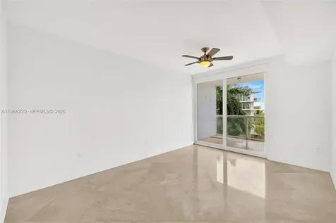 10 Venetian Way Miami Beach FL 33139