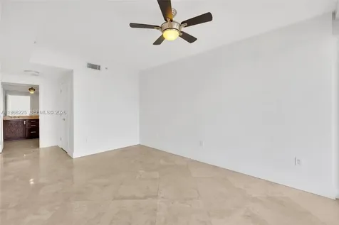 10 Venetian Way Miami Beach FL 33139