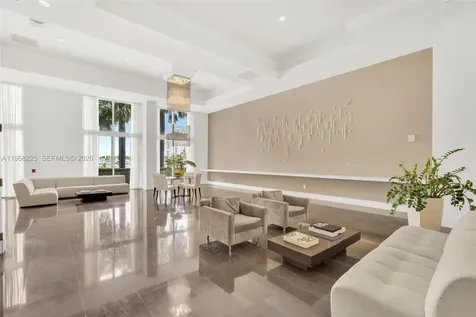 10 Venetian Way Miami Beach FL 33139