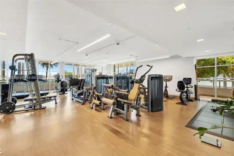 10 Venetian Way Miami Beach FL 33139