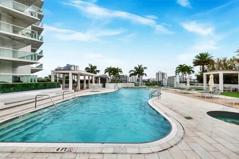 10 Venetian Way Miami Beach FL 33139