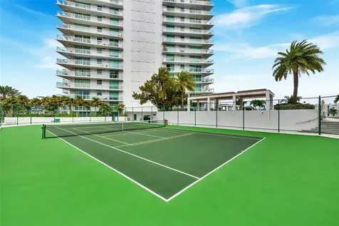 10 Venetian Way Miami Beach FL 33139