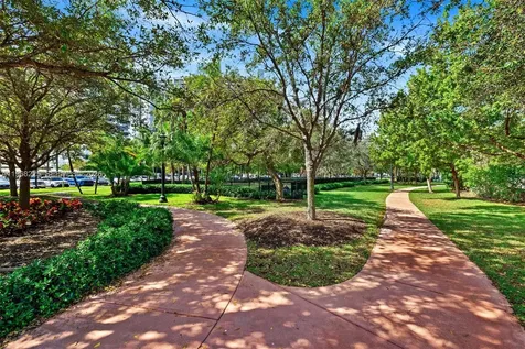 10 Venetian Way Miami Beach FL 33139