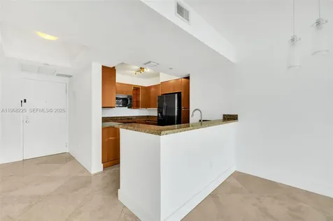 10 Venetian Way Miami Beach FL 33139