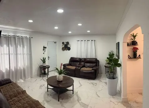 3121 SW 21st Terrace Miami FL 33145