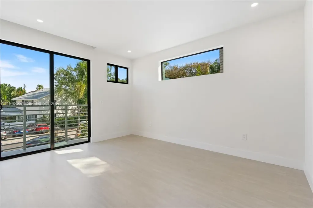 912 SE 13th Street Fort Lauderdale FL 33316