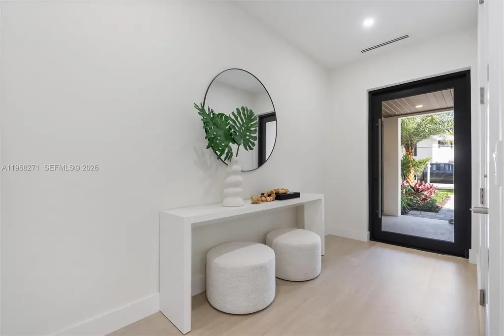 912 SE 13th Street Fort Lauderdale FL 33316