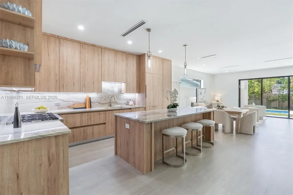 912 SE 13th Street Fort Lauderdale FL 33316