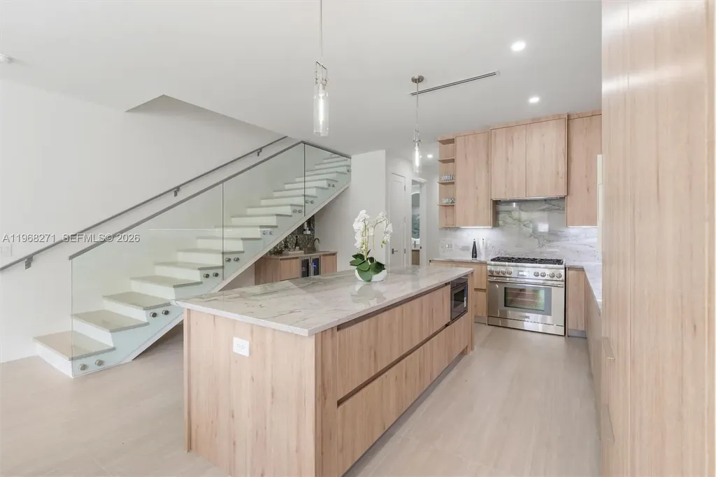 912 SE 13th Street Fort Lauderdale FL 33316