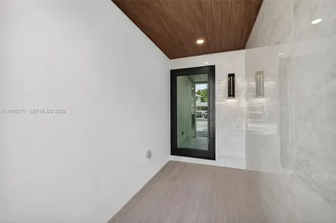 912 SE 13th Street Fort Lauderdale FL 33316