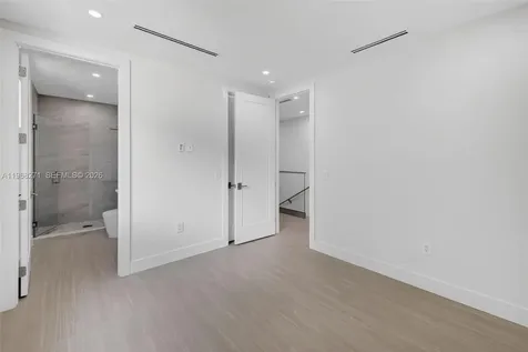 912 SE 13th Street Fort Lauderdale FL 33316