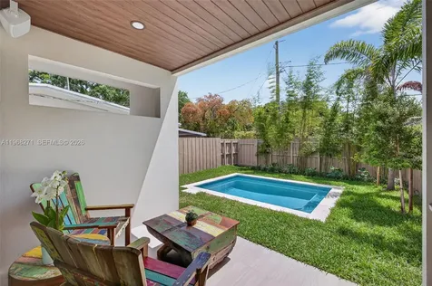 912 SE 13th Street Fort Lauderdale FL 33316