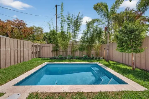912 SE 13th Street Fort Lauderdale FL 33316