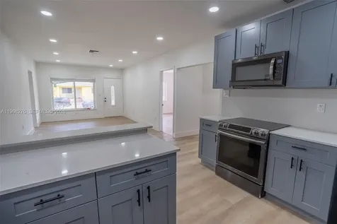7128 NW 20th Avenue Miami FL 33147