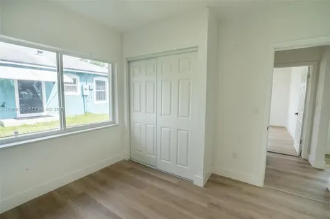 7128 NW 20th Avenue Miami FL 33147