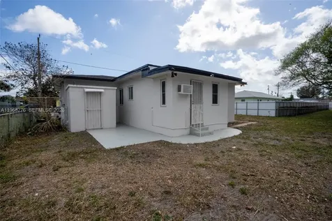 7128 NW 20th Avenue Miami FL 33147