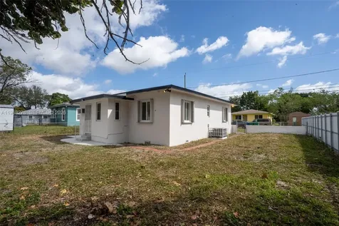 7128 NW 20th Avenue Miami FL 33147