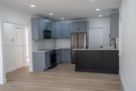 7128 NW 20th Avenue Miami FL 33147