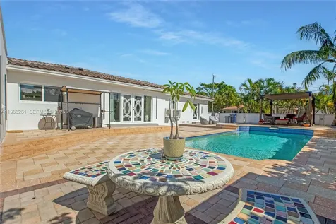 500 94th Street Surfside FL 33154