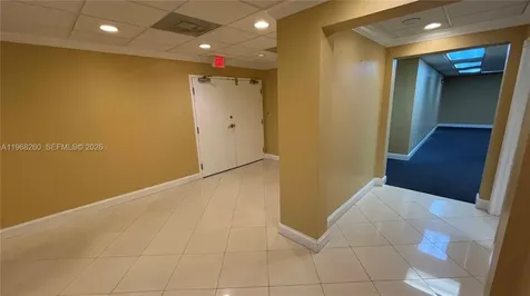 2727 E Oakland Park Boulevard Fort Lauderdale FL 33306