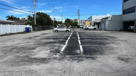2727 E Oakland Park Boulevard Fort Lauderdale FL 33306