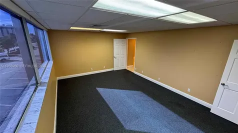 2727 E Oakland Park Boulevard Fort Lauderdale FL 33306