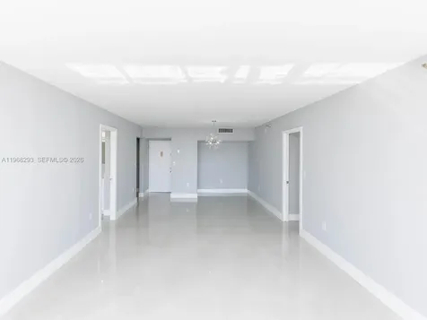 20505 E Country Club Drive Aventura FL 33180