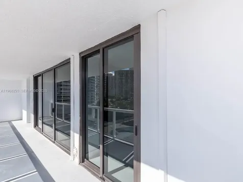 20505 E Country Club Drive Aventura FL 33180