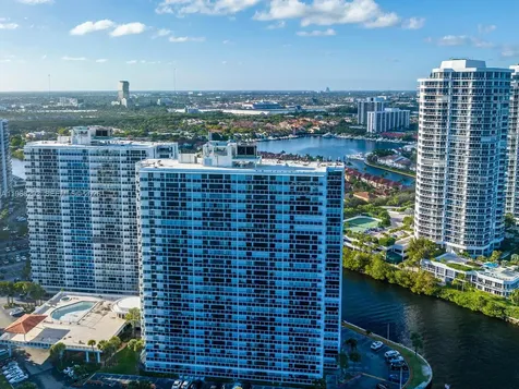 20505 E Country Club Drive Aventura FL 33180