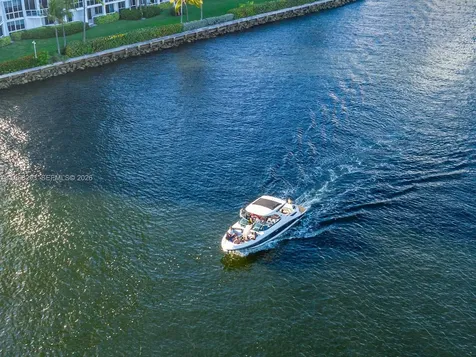 20505 E Country Club Drive Aventura FL 33180